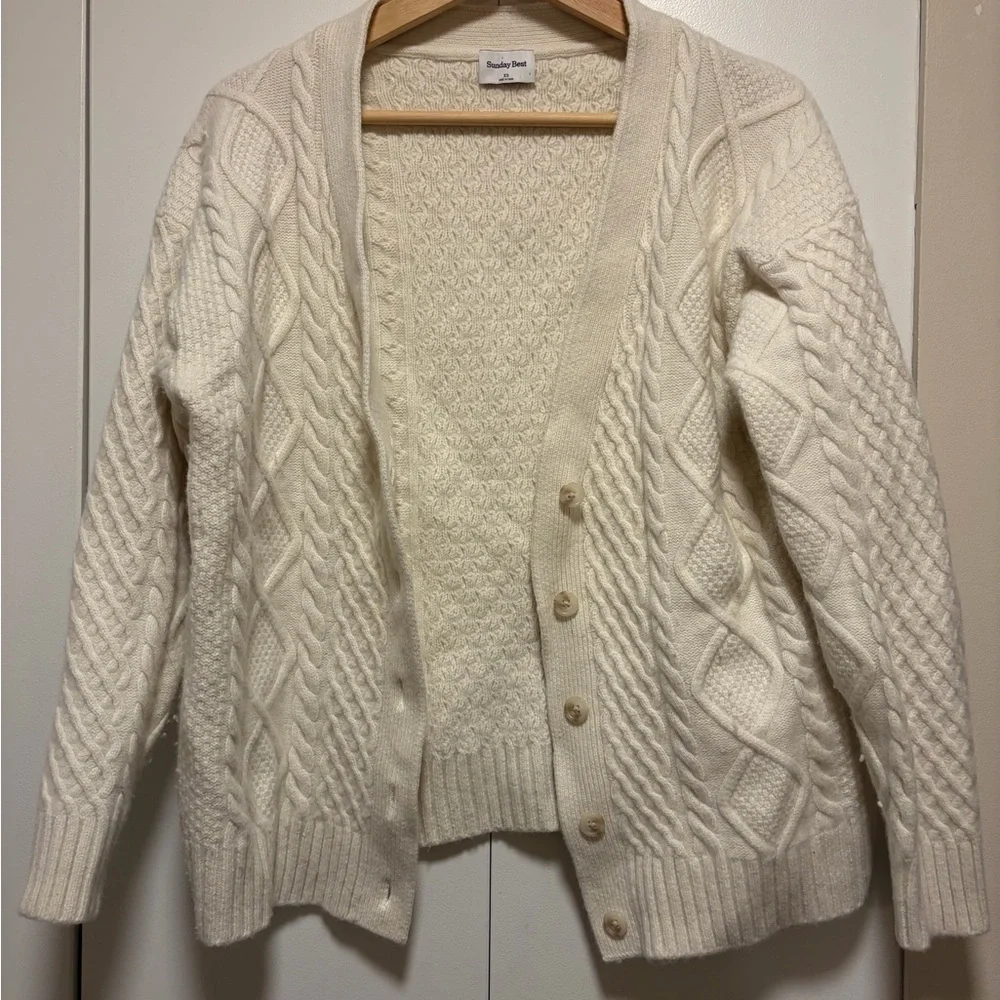 Aritzia Sunday Best Peggy Cardigan - Picture 3 of 5